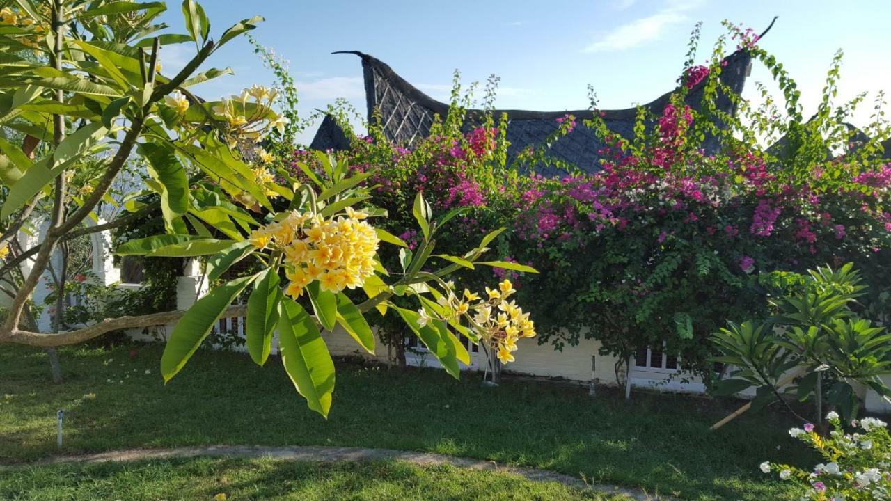 Princess Of Mentigi Bay Teluknarat Exterior foto